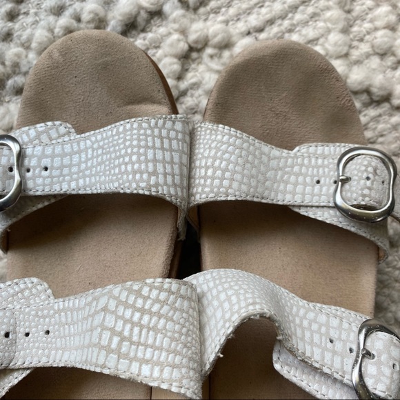 Dansko shoes - Picture 4 of 7